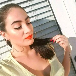 Meet your Posher, Stacy